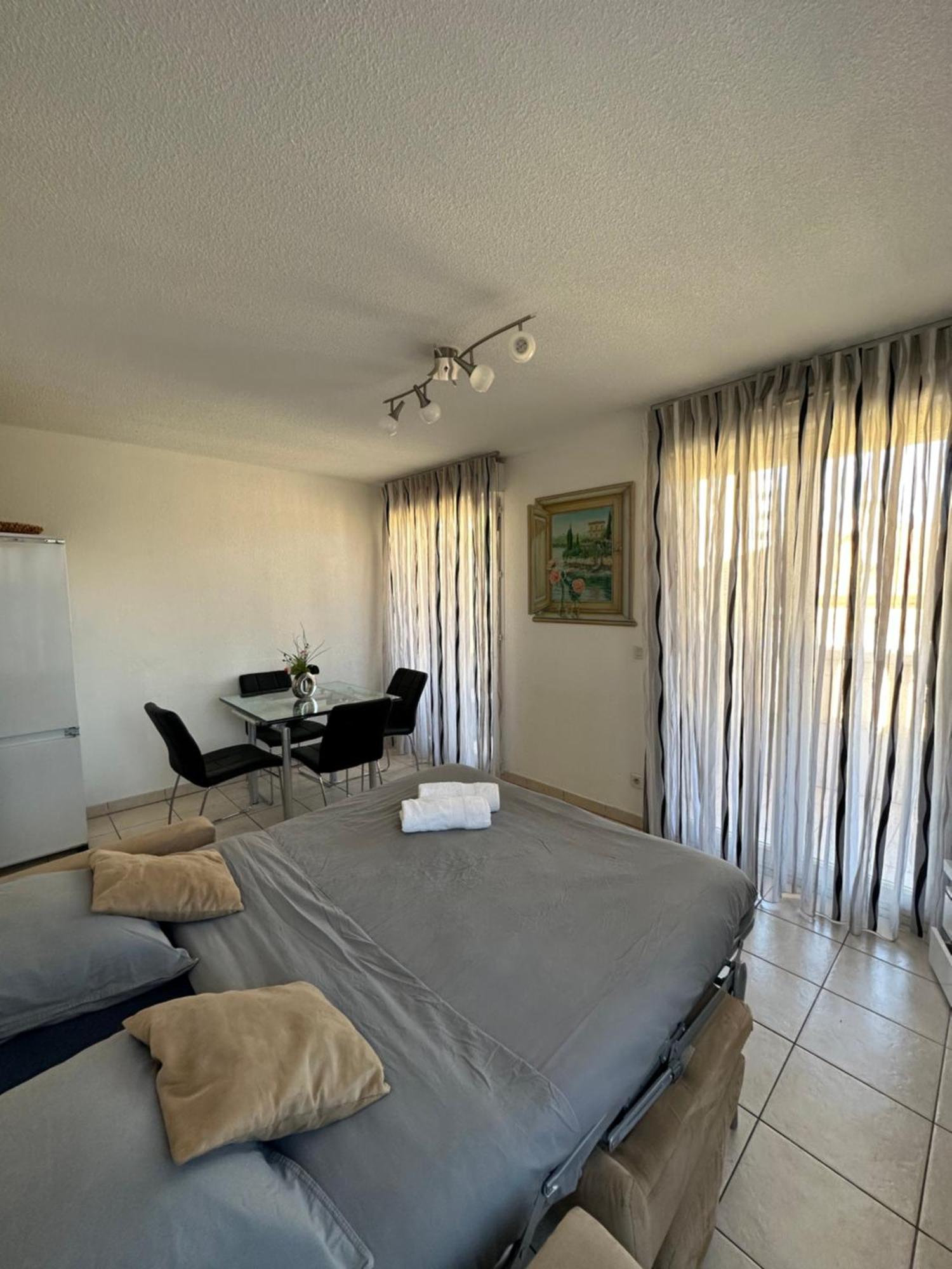 Ferienwohnung Monaco Border, Terrace, Sea View & Parking Beausoleil Exterior foto